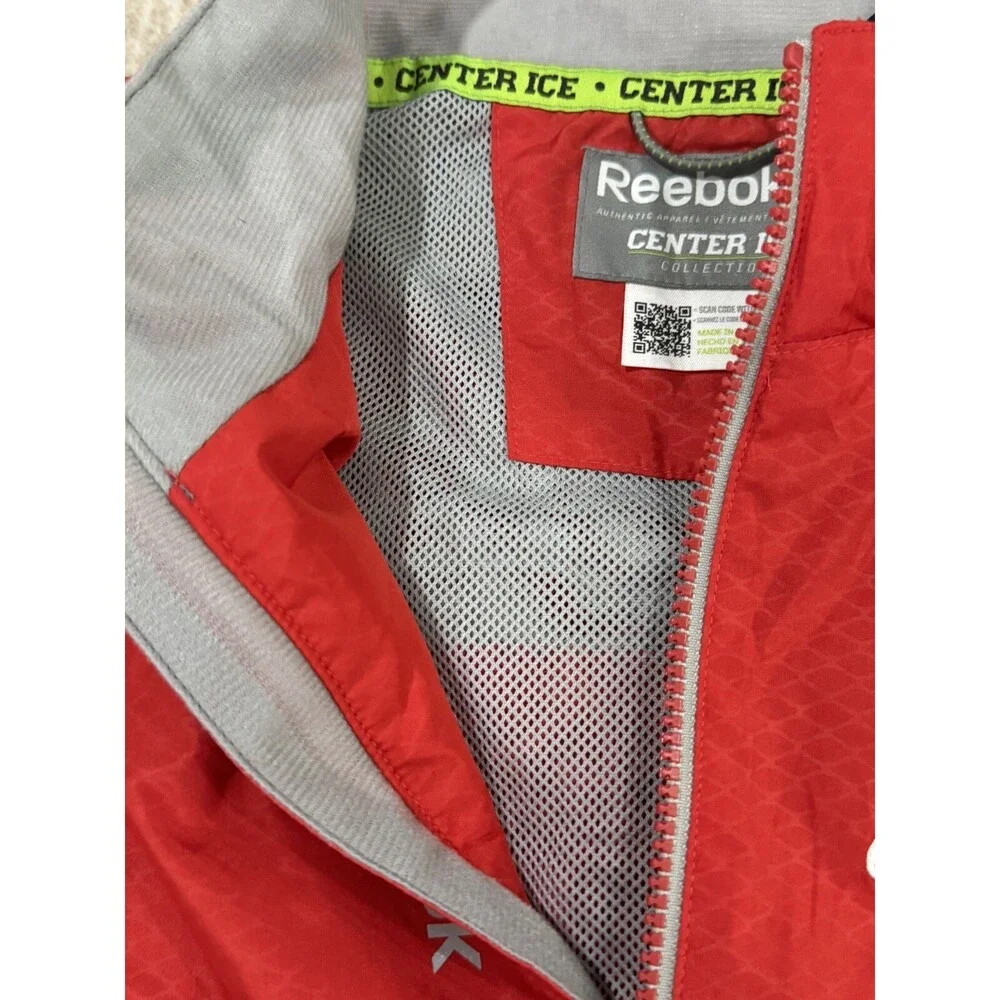 New Reebok Center Ice Kinetic Fit NHL Washington Capitals Jacket Red Mens Size M - Picture 11 of 15